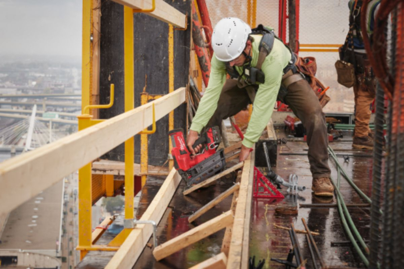 Spikpistol M18 Fdn-0c